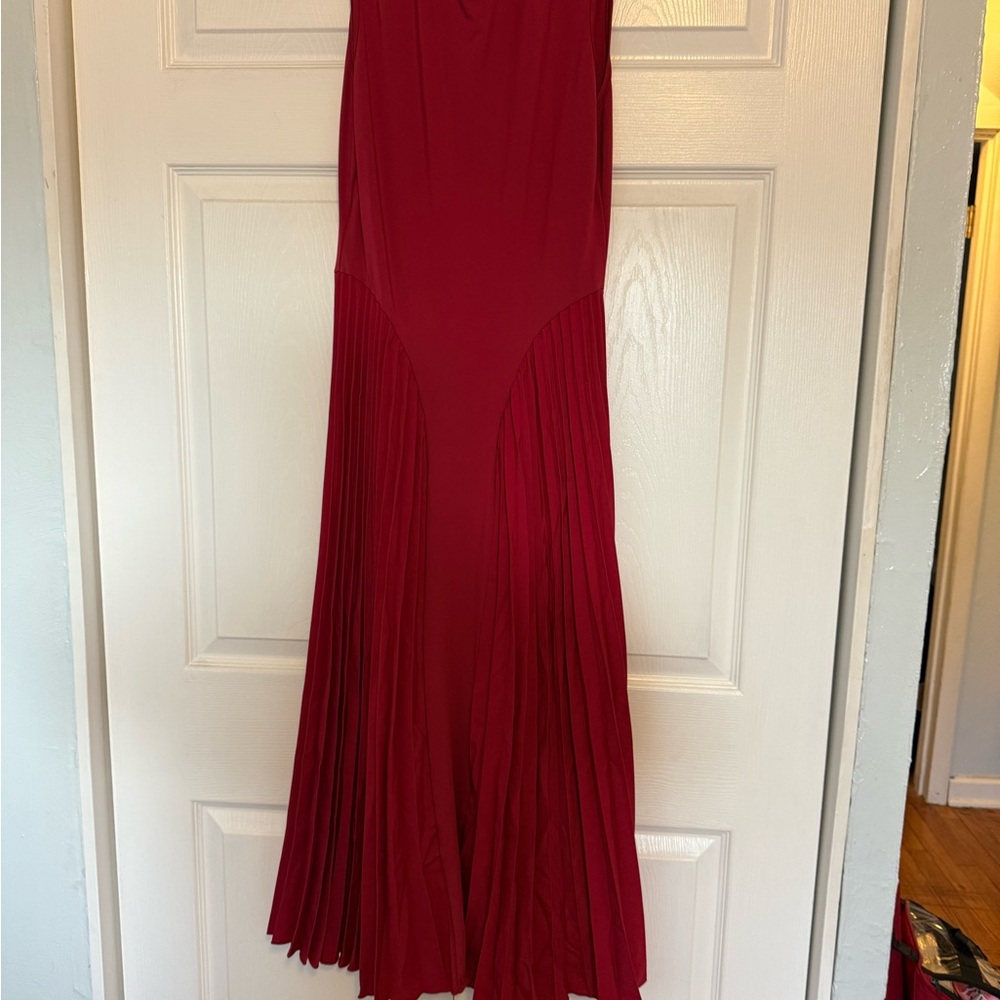 Elegant Red Pleated Dress